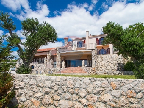 Einfamilienhaus/Wohnhaus Barić Draga, Karlobag, 600m2, Einfamilienhaus